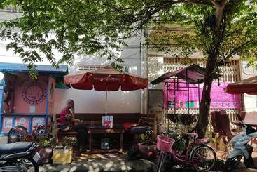Ganesha Hostel