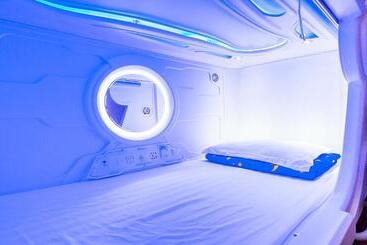 هاستل Spacepod@com