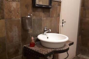 تختخواب و صبحانه Puccini House