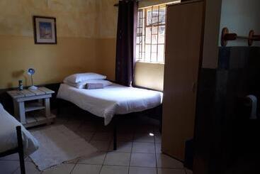 تختخواب و صبحانه Puccini House