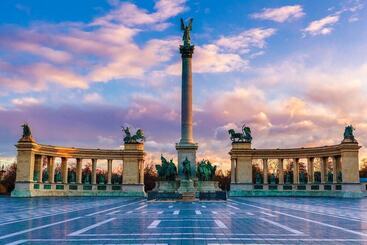 هتل Clark Budapest   Adults Only