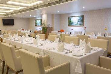 호텔 Classic Grande,a Member Of Radisson
