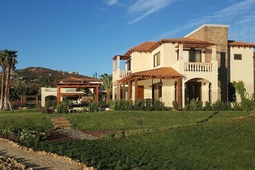 El Cielo Resort