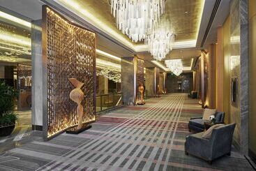 هتل Hilton Manila