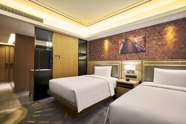 هتل Hilton Manila