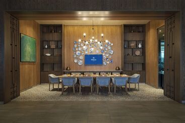 هتل Hilton Manila