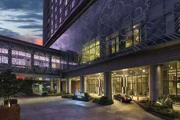 هتل Hilton Manila