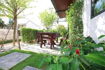 هتل Luxsna Residence