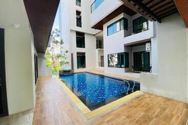 هتل Luxsna Residence