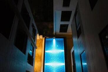 هتل Luxsna Residence