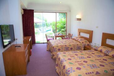 هتل Paradise Inn