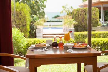 هتل Paradise Inn
