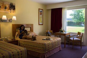 هتل Paradise Inn