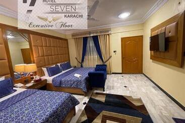 هتل Seven 7