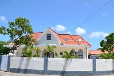تختخواب و صبحانه Boca Simon Vacation Curacao