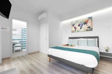 تختخواب و صبحانه Sirocco Suites