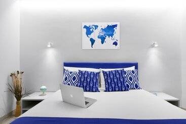 تختخواب و صبحانه Sirocco Suites