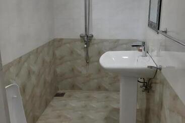 تختخواب و صبحانه Villa 67