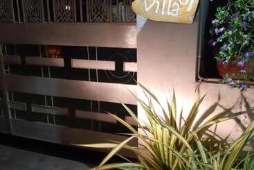 تختخواب و صبحانه Villa 67