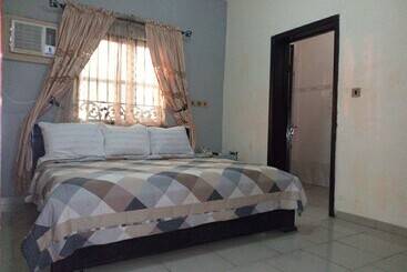 Akma Signature Hotel & Suites