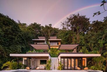 هتل Mint Santa Teresa   Adults Only