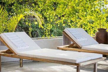 هتل Mint Santa Teresa   Adults Only