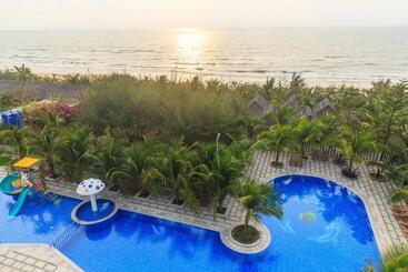Oceanward Hotel & Resort