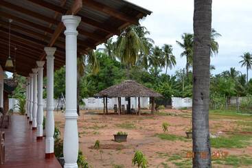 استراحتگاه Shan Guest And Restaurant Nilaveli