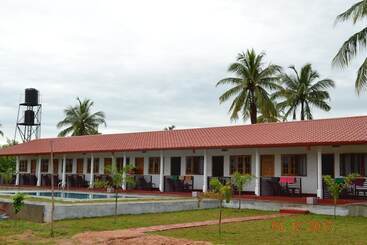 استراحتگاه Shan Guest And Restaurant Nilaveli