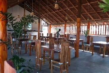 استراحتگاه Shan Guest And Restaurant Nilaveli