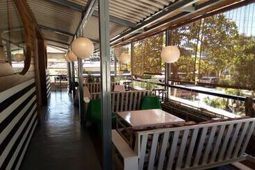 Tuanis B&b Tamarindo