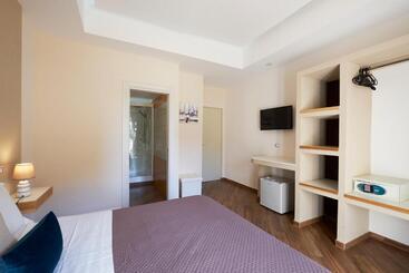 تختخواب و صبحانه 360 Hospitality