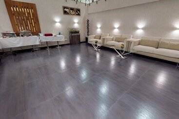 酒店 37th Crescent Boutique Suites
