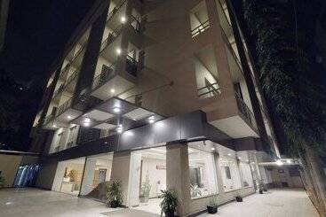 酒店 37th Crescent Boutique Suites