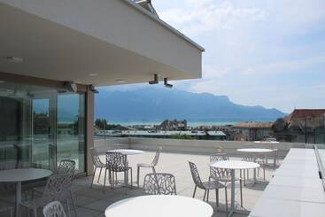 בית מלון כפרי Base Vevey