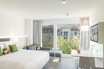 בית מלון כפרי Base Vevey