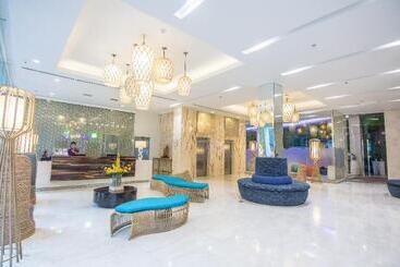 هتل Goldberry Lite