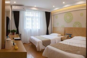 هتل Greentree Inn Bengbu Longzihu District Railway Station Express