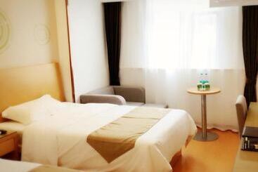 هتل Greentree Inn Bengbu Longzihu District Railway Station Express