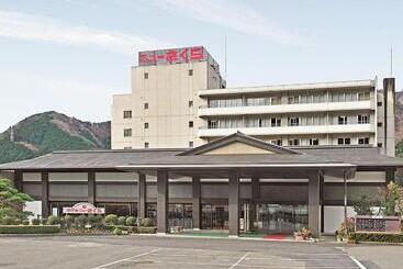 Itoen Hotel New Sakura