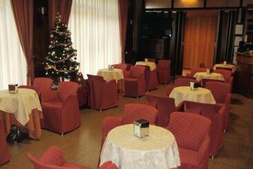 هتل Ristorante Vittoria