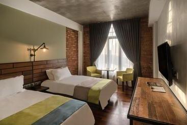Treasures Hotel And Suites