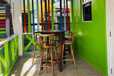 هاستل Go Slow Guesthouse