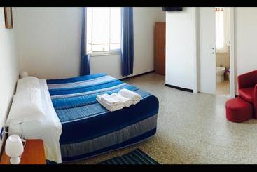 B&b Del Corso   Affittacamere Giulianova
