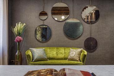 تختخواب و صبحانه Suite735
