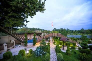 هتل Garden