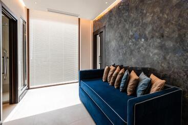 هتل Ngonia Bay Boutique