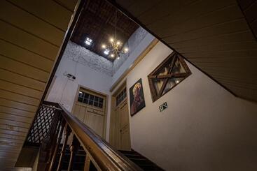 Reviver Hostel