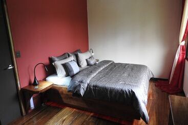 تختخواب و صبحانه Mei Tai Cacao Lodge