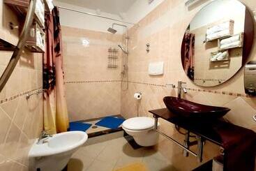 تختخواب و صبحانه Poggio Mariett